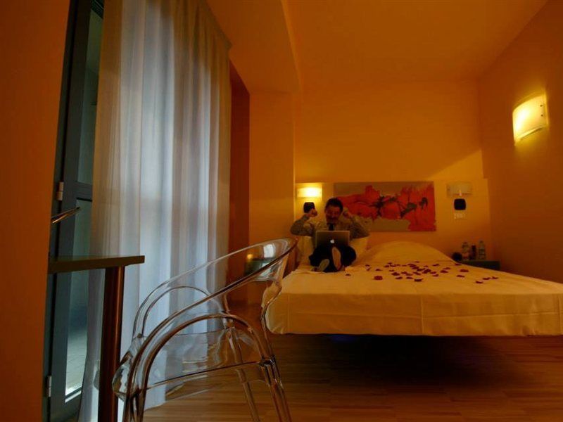 Mihotel Mailand Exterior foto